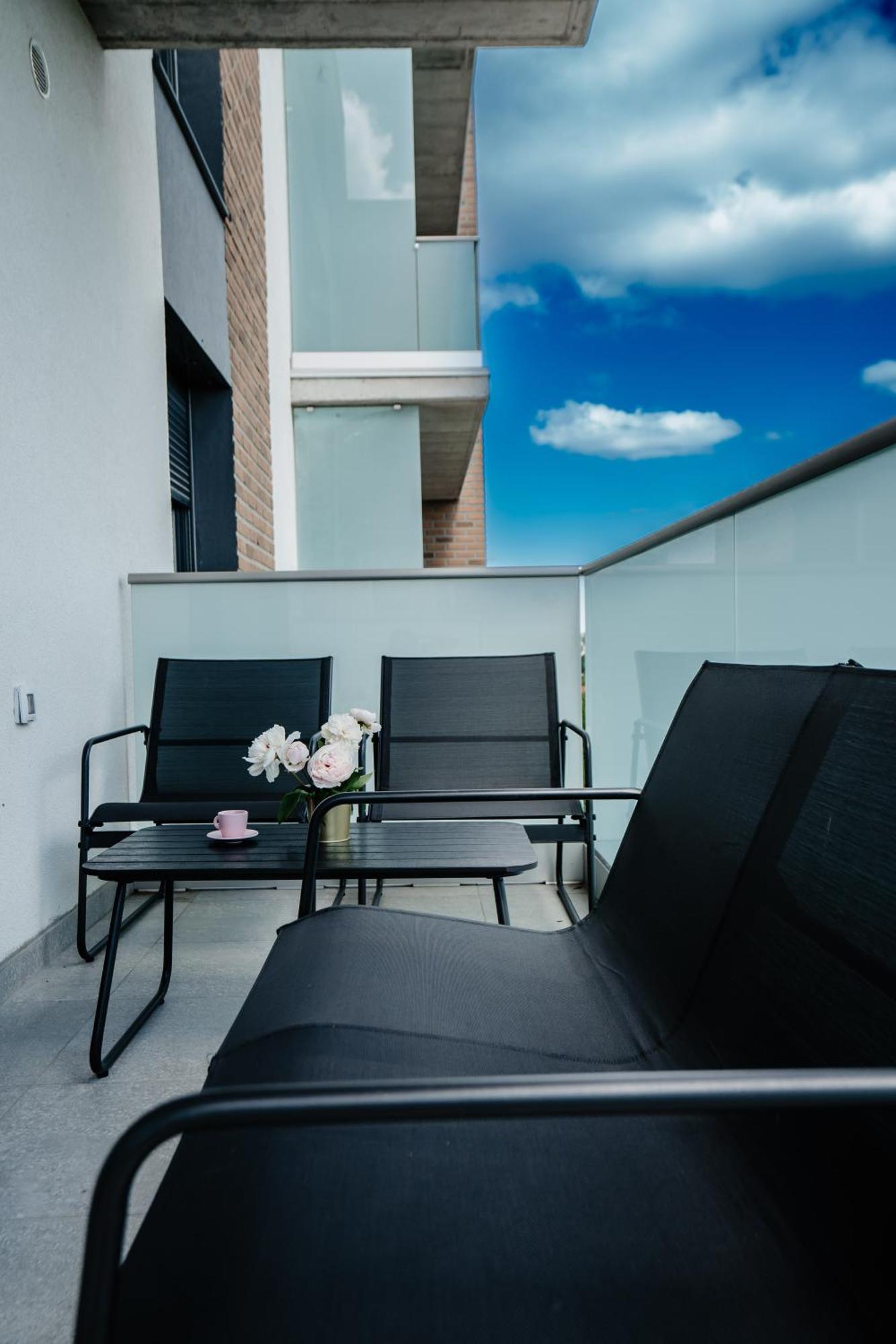 Sunrise View Apartment Oradea Exteriör bild